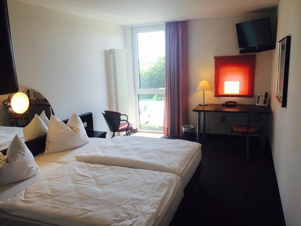 Ak 1 Hotel Ducherow Luaran gambar