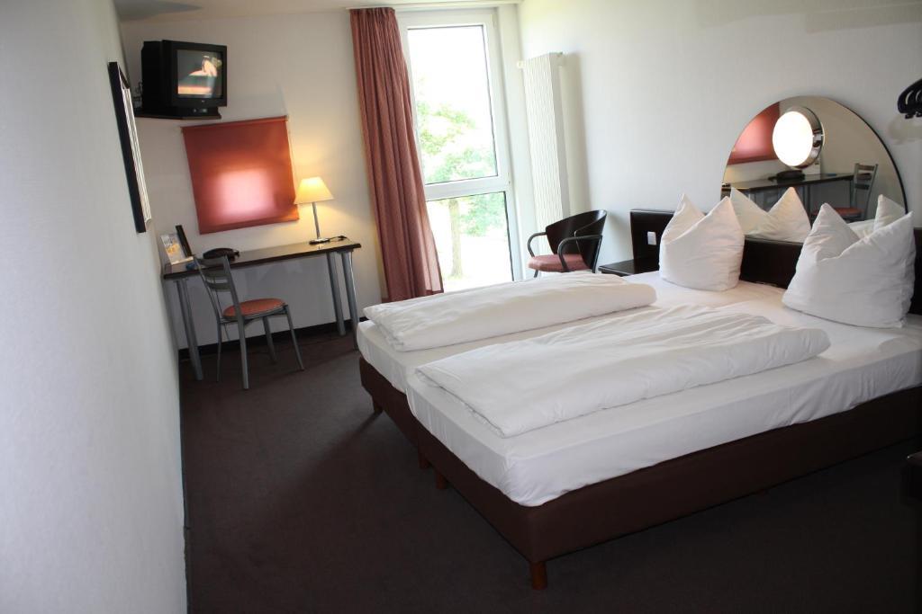 Ak 1 Hotel Ducherow Luaran gambar